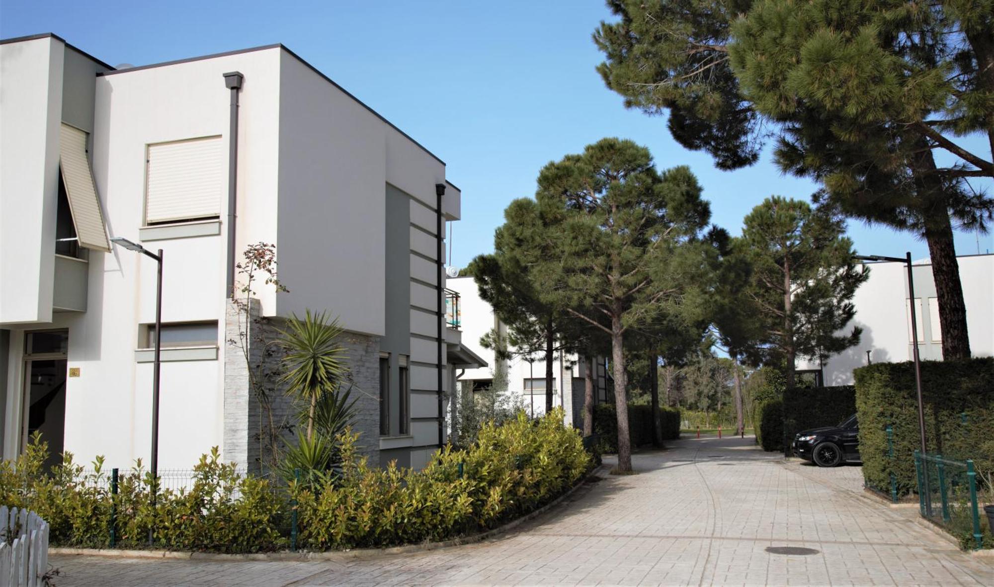 Artino Villa Durrës Exteriör bild